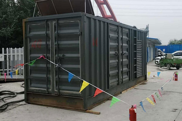 东辽发电机租赁空气滤清器多久更换一次?