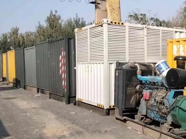 东辽200KW柴油发电机机组每小时油耗是多少?