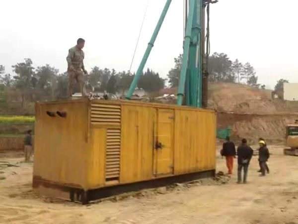 东辽如何判断水冷式机油散热器密封件是否需要更换？